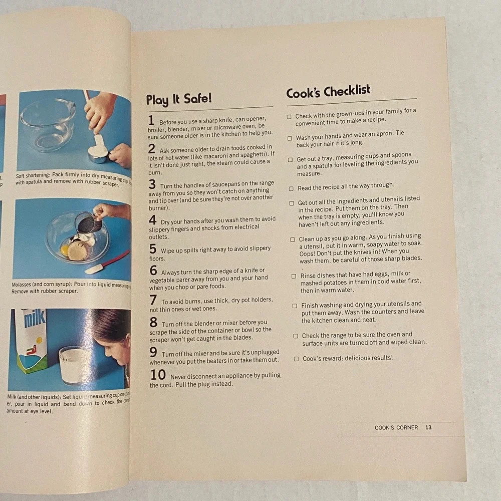 Betty Crocker Cookbook for Boys and Girls 1981 Revised Ed. Vtg 80s Golden Book